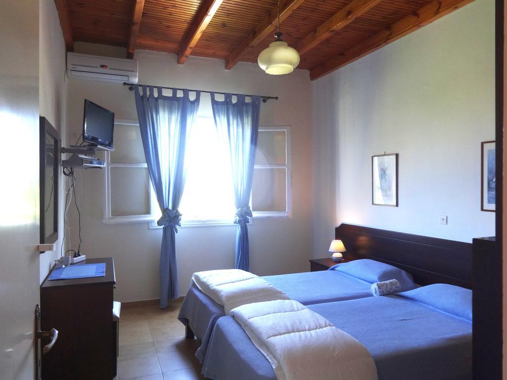 Amalia Acharavi Acharavi (Corfu)